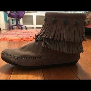 Minnetonka grey suede moccasins